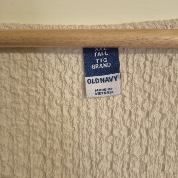 Old Navy Cream Textured Square Neck Top Size XXL - Picture 2 of 4